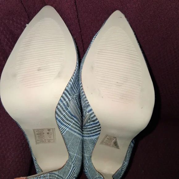 Elegant Plaid Heeled Boots - Gray - Picture 3 of 3